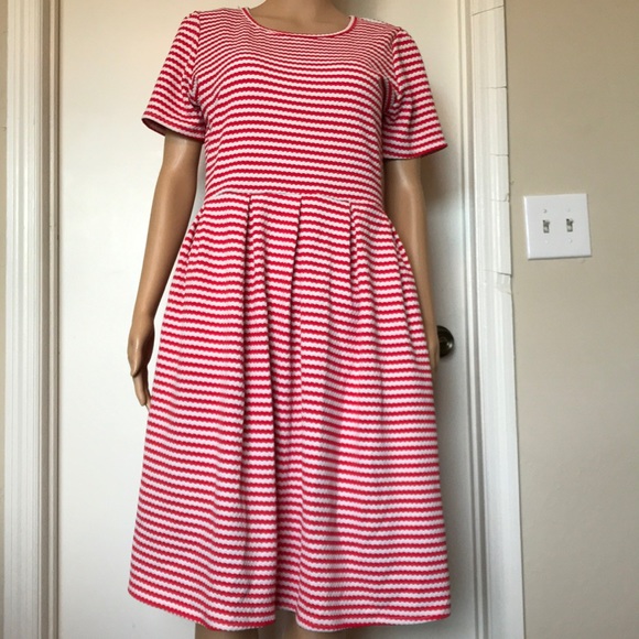 LuLaRoe Dresses & Skirts - LuLaRoe Amelia XL (18-20)